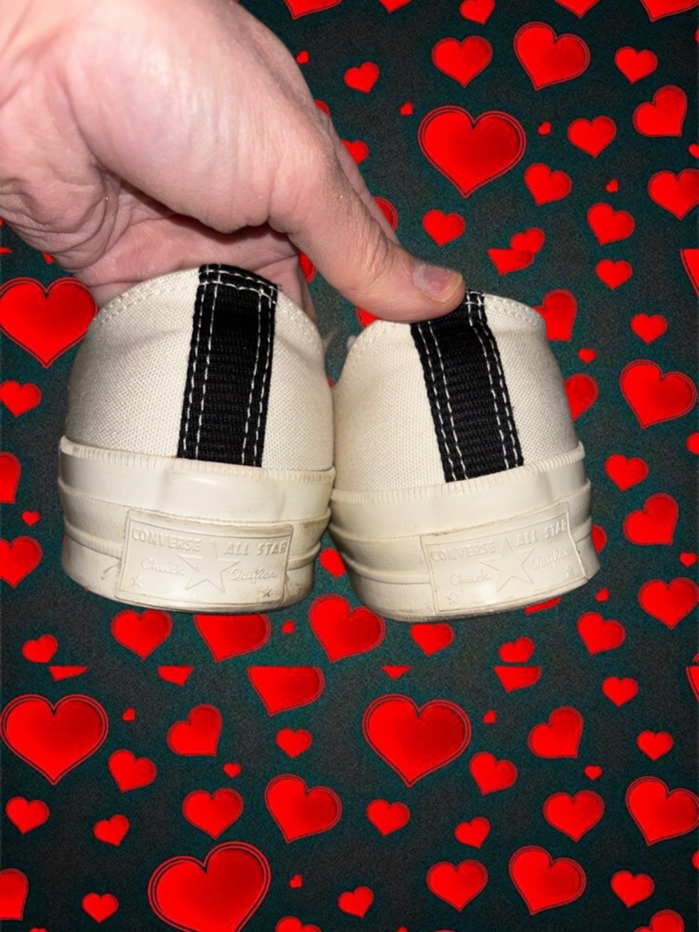 Converse PLAY Commes de Garcon Low Top Sneakers in White with Red Heart Logo - Picture 7 of 9